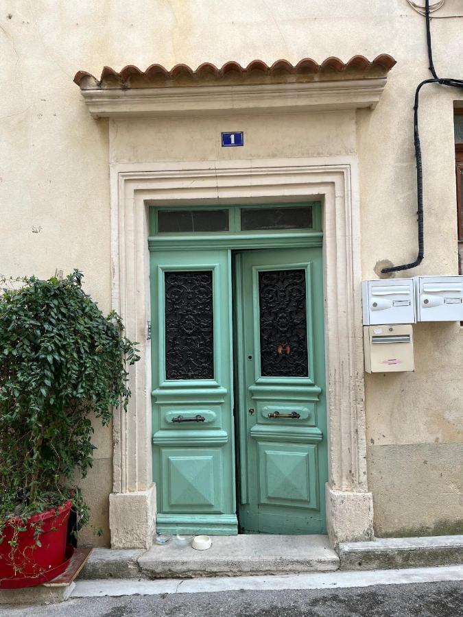 Studio De Charme Au Coeur De Valréas Buitenkant foto